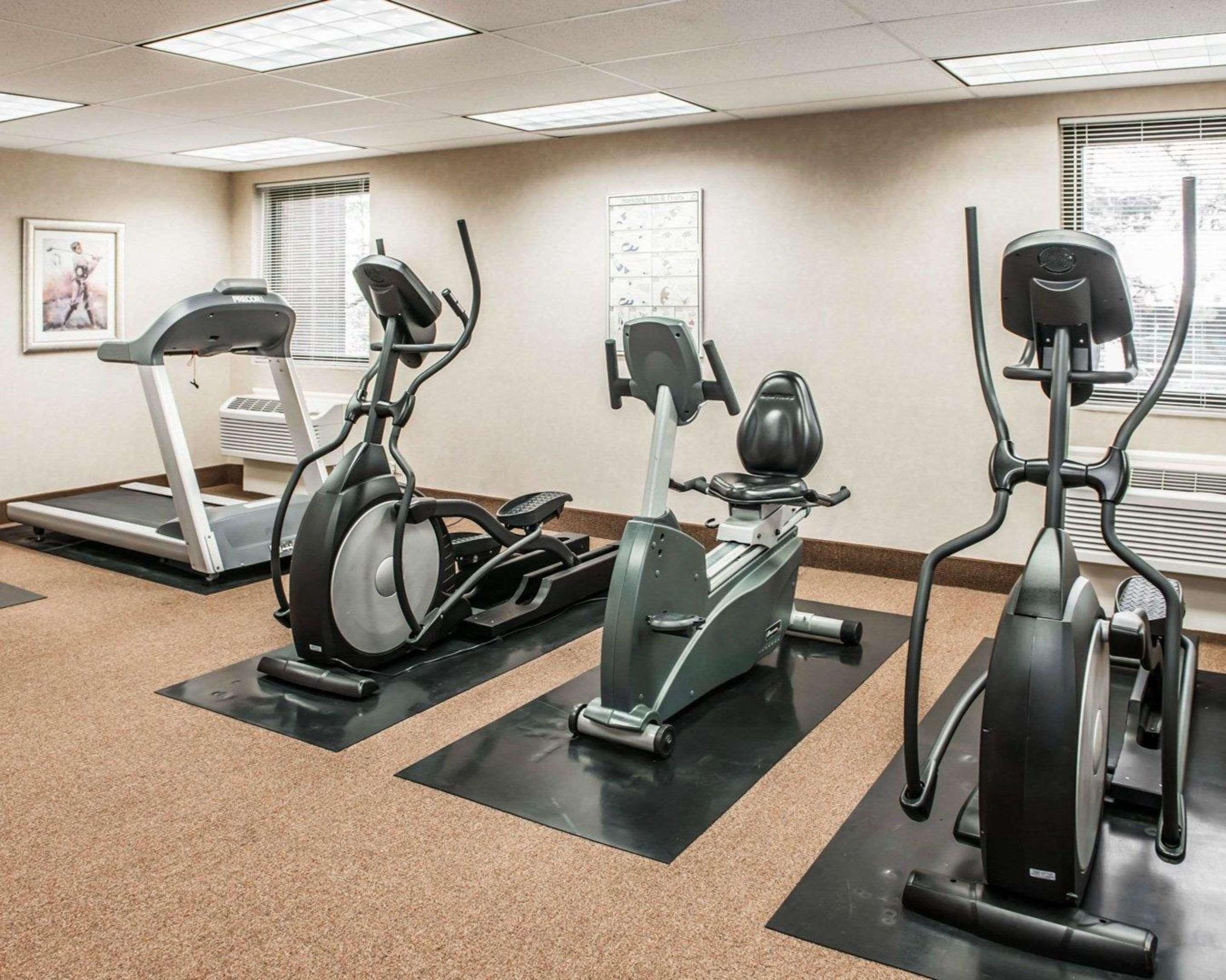 Quality Inn Каслтон Екстер'єр фото