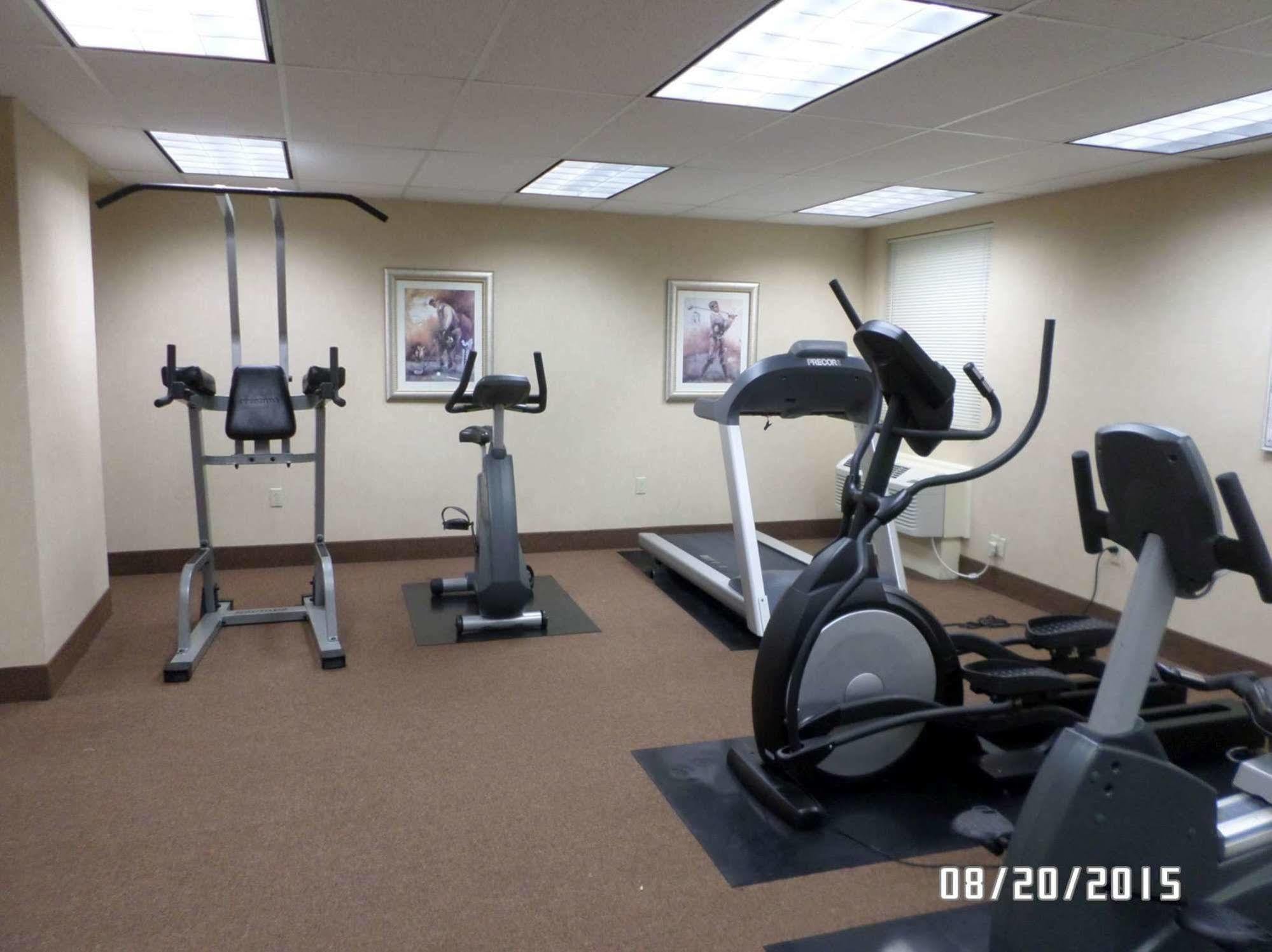 Quality Inn Каслтон Екстер'єр фото